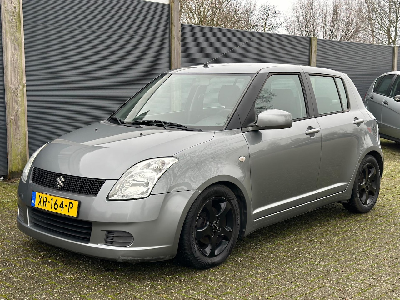 Suzuki Swift - 1.3 5DRS*ELEK.PAK*Airco*LMV - AutoWereld.nl