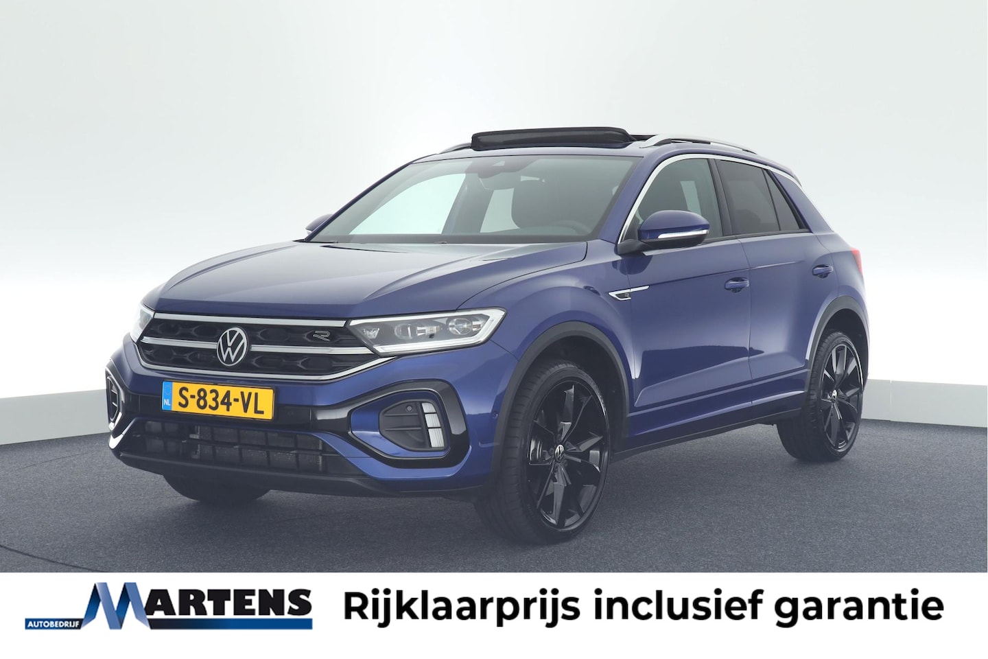 Volkswagen T-Roc - 1.5 TSI 150pk DSG 2x R-Line Stoelverwarming IQ.Light Virtual Cockpit Panoramadak Navigatie - AutoWereld.nl