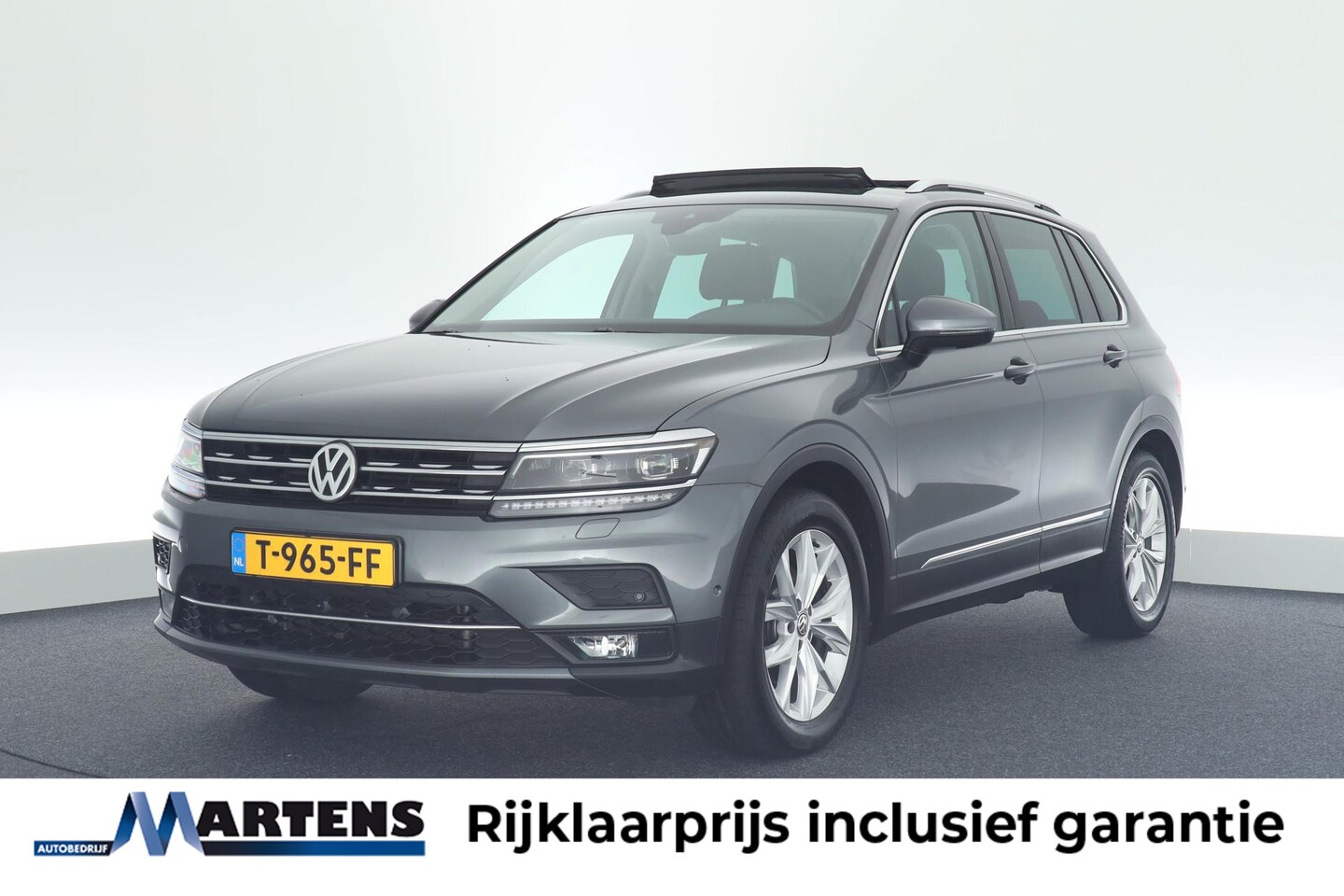 Volkswagen Tiguan - 1.4 TSI 150pk DSG ACT Highline Trekhaak 360Camera Leder Led Panoramadak Virtual Cockpit Na - AutoWereld.nl