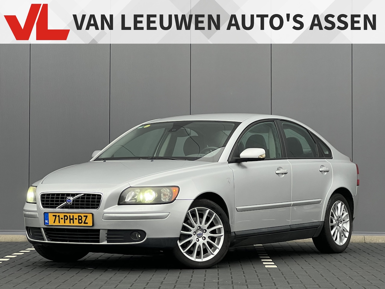 Volvo S40 - 2.4 Momentum | Nieuw binnen | - AutoWereld.nl