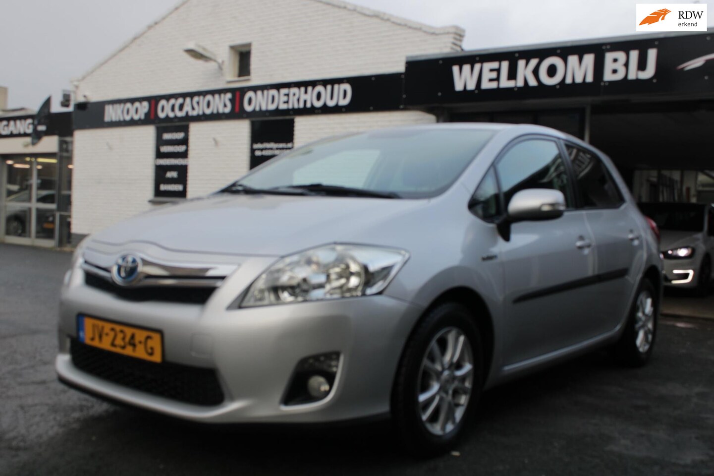 Toyota Auris - 1.8 Full Hybrid Aspiration | Airco | Elec ramen | Cruise control | Parkeersensoren achter - AutoWereld.nl