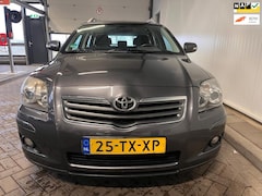 Toyota Avensis Wagon - 1.8 VVTi Luna