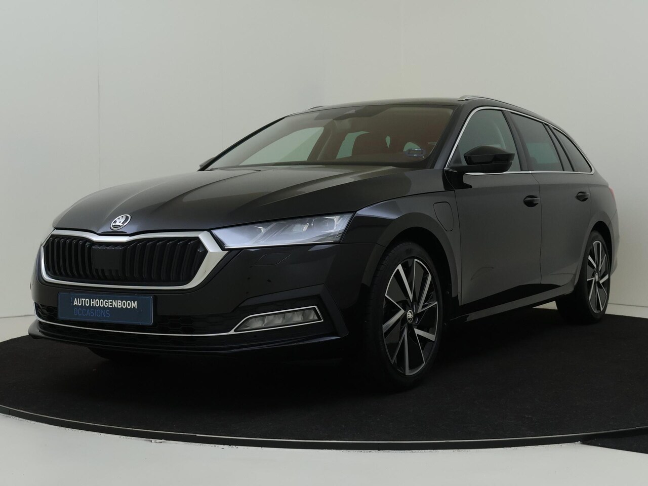 Skoda Octavia Combi - 1.4 TSI iV PHEV Business Edition Plus | Keyless | Head-Up display | Achteruitrijcamera | S - AutoWereld.nl