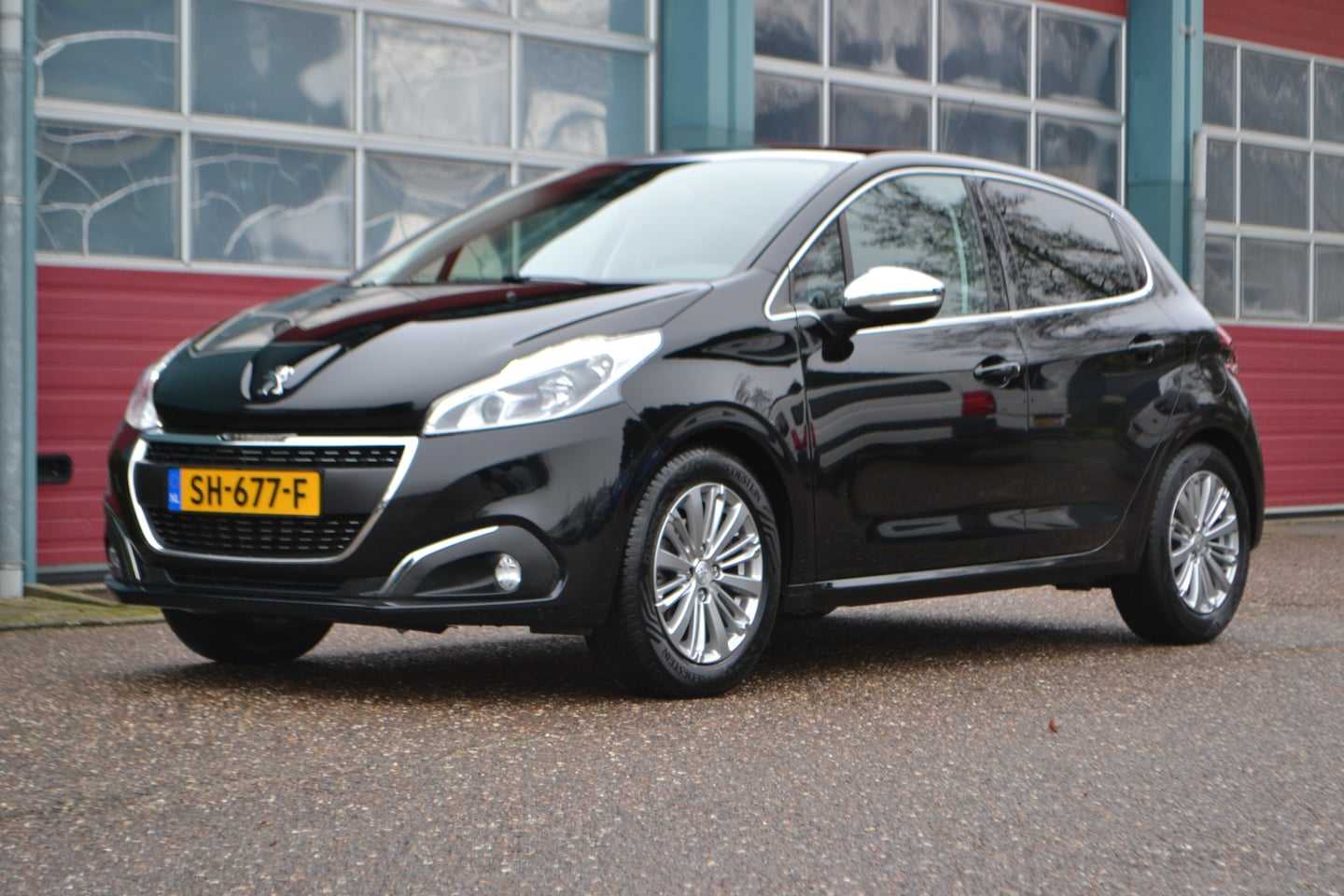 Peugeot 208 - 1.2 PureTech Allure 1.2 PureTech Allure - AutoWereld.nl