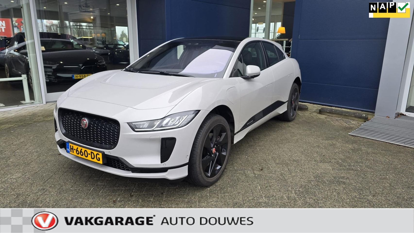 Jaguar I-PACE - EV400 Business Edition S 90 kWh |NAP | Dealeronderhouden |Pano |Meridian - AutoWereld.nl