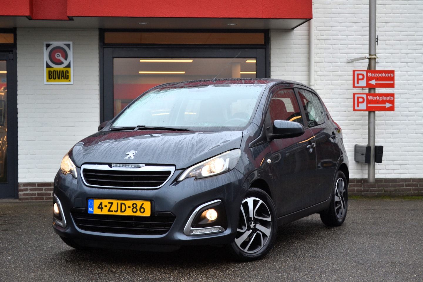 Peugeot 108 - 1.2 VTi Allure 1.2 VTi Allure, NL-auto, 1e Eigenaar, 21.000 km ! Uniek !, Airco, Pdc V+A, 5 Drs, etc - AutoWereld.nl