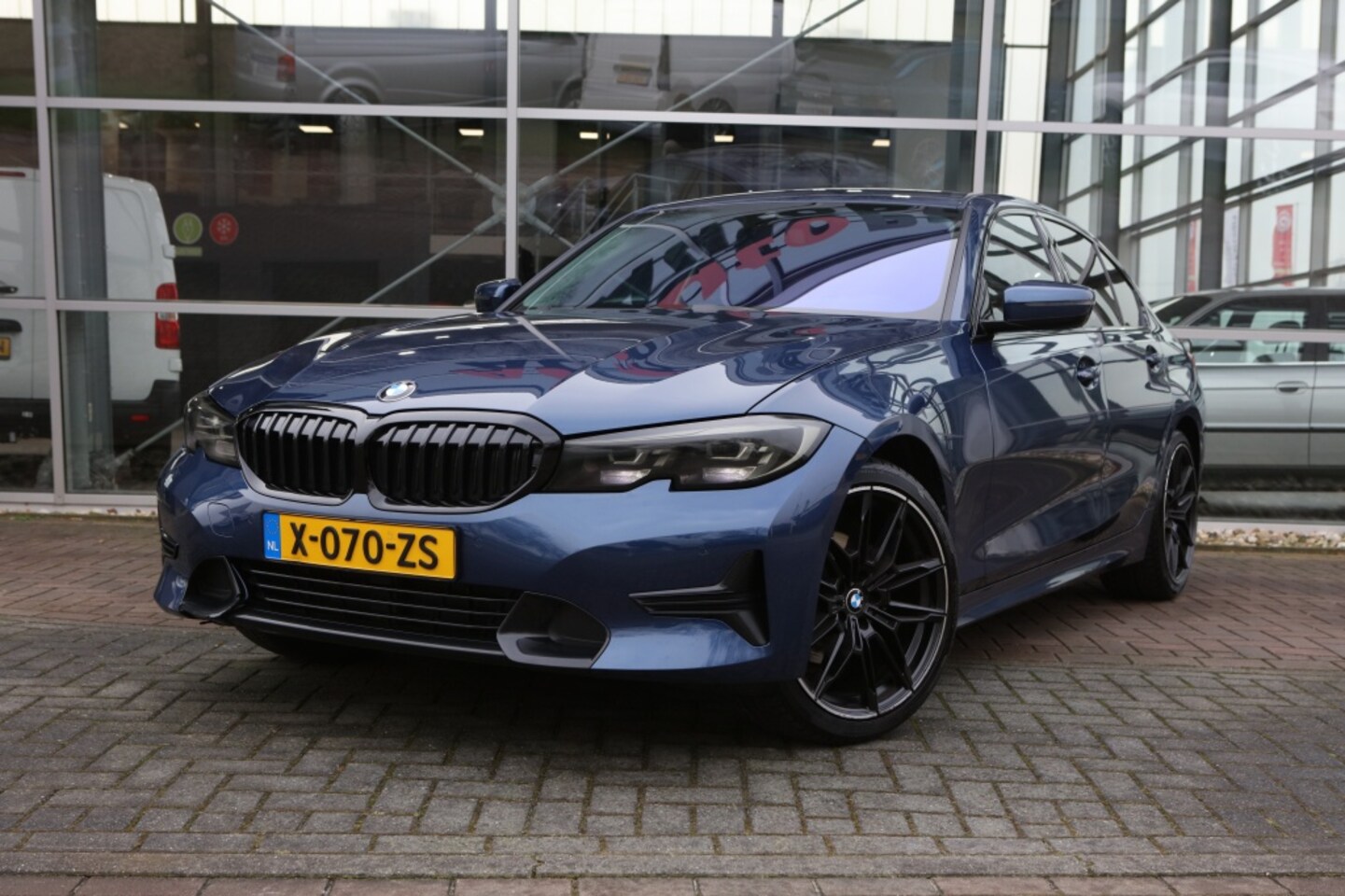 BMW 3-serie - 320 i 320i - AutoWereld.nl