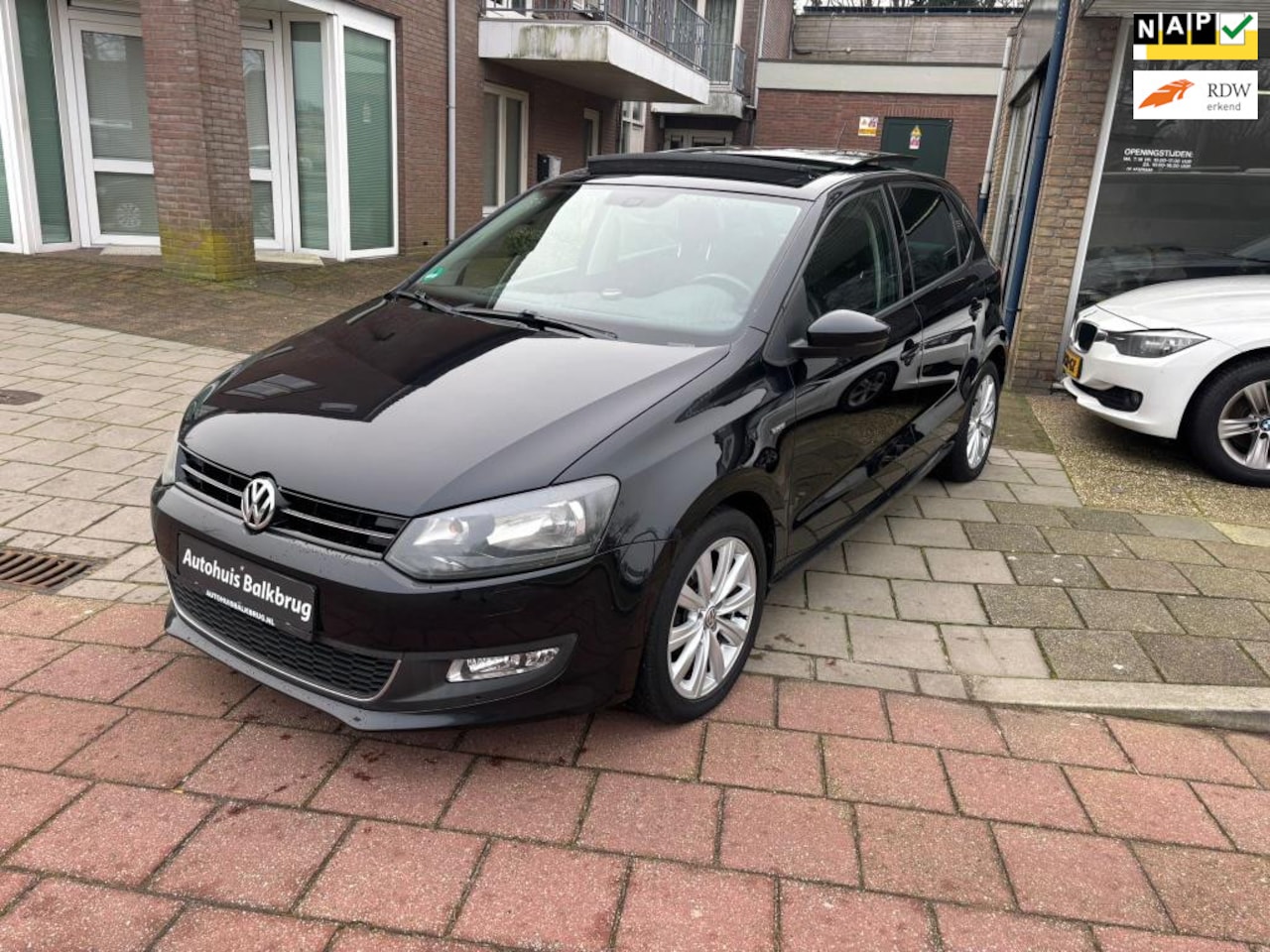 Volkswagen Polo - 1.2 TSI LIFE/ CRUISE/ PANO/NAVI/PDC/ LM VELGEN/ 84227 KM - AutoWereld.nl