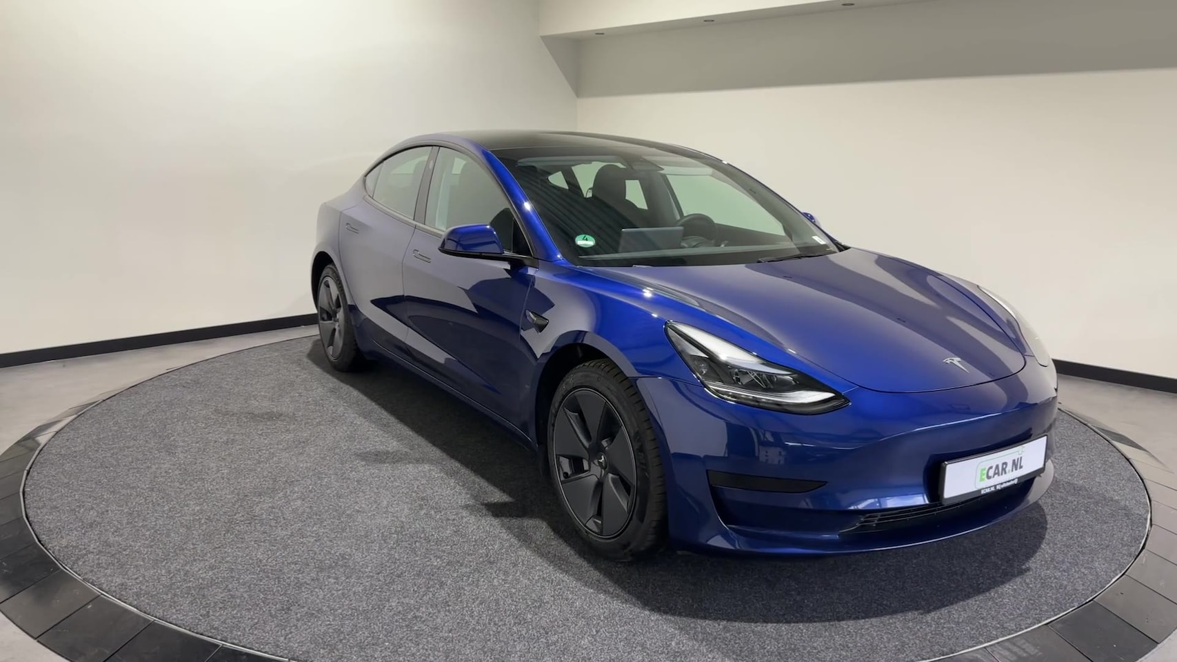 Tesla Model 3 - Standard RWD Plus 60 kWh | Panoramadak | Lichtmetalen velgen - AutoWereld.nl