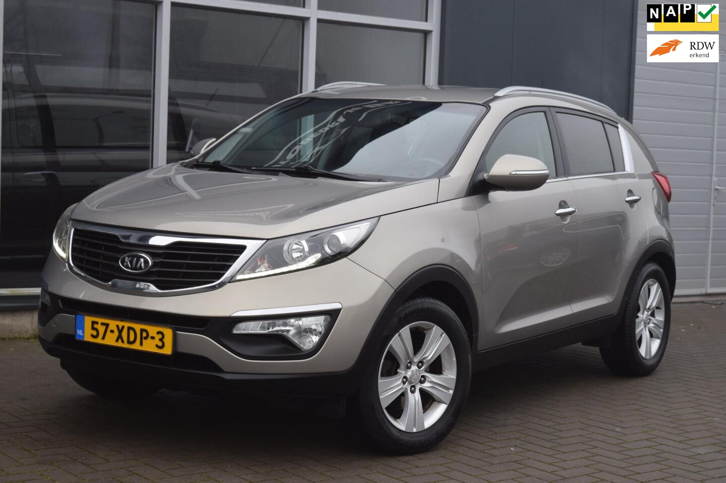 Kia Sportage - 1.6 GDI X-ecutive Plus Pack | Clima | Cruise | Navi | NAP + APK 1-2026 ! - AutoWereld.nl