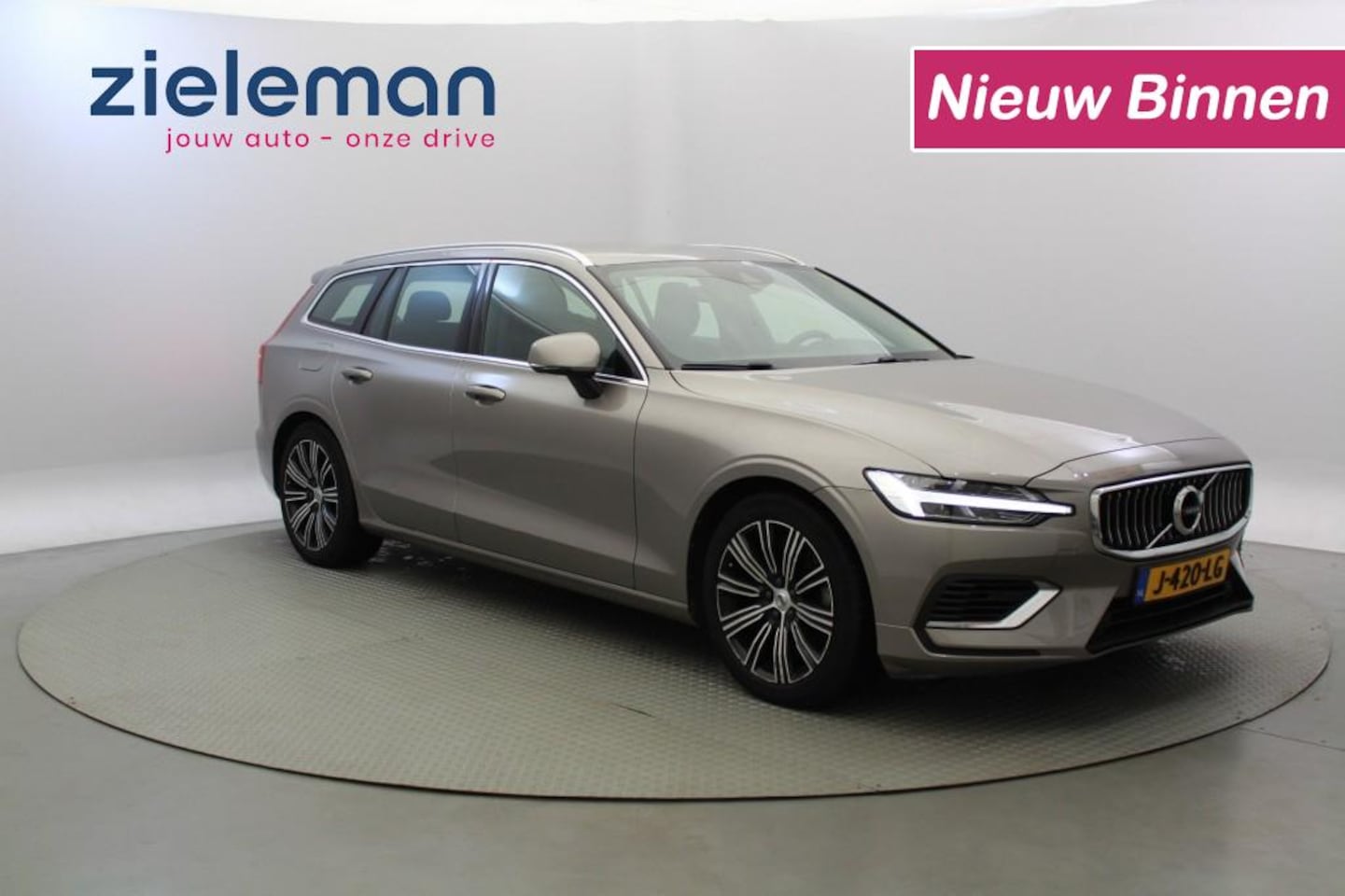 Volvo V60 - 2.0 T6 Recharge AWD Business Pro Automaat - AutoWereld.nl