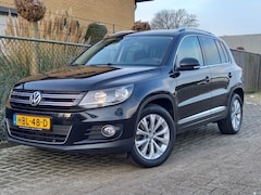 Volkswagen Tiguan - 1.4 TSI Blue Motion Sport en Style/ Automaat