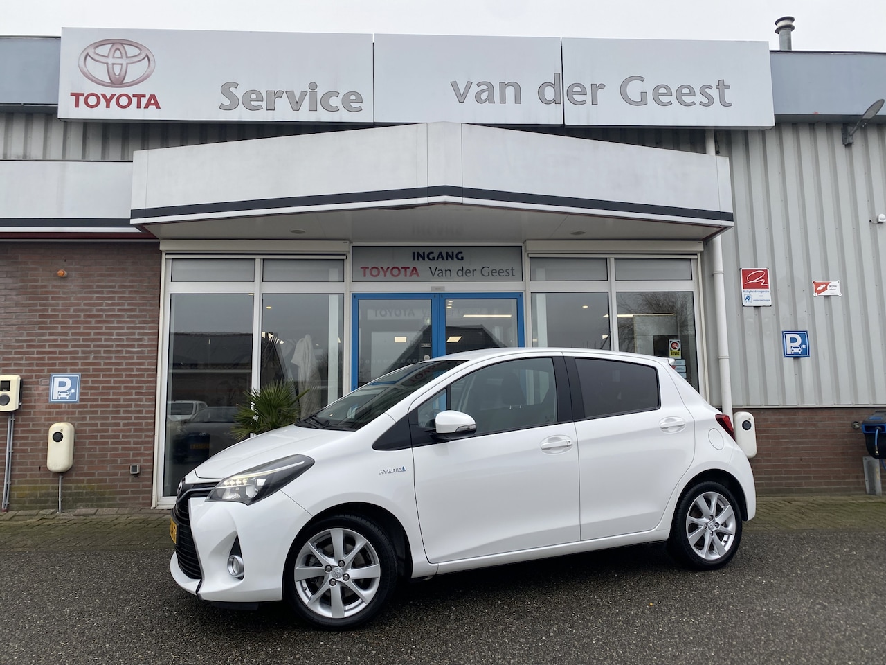 Toyota Yaris - 1.5 Hybrid Dynamic 1.5 Hybrid Dynamic - AutoWereld.nl