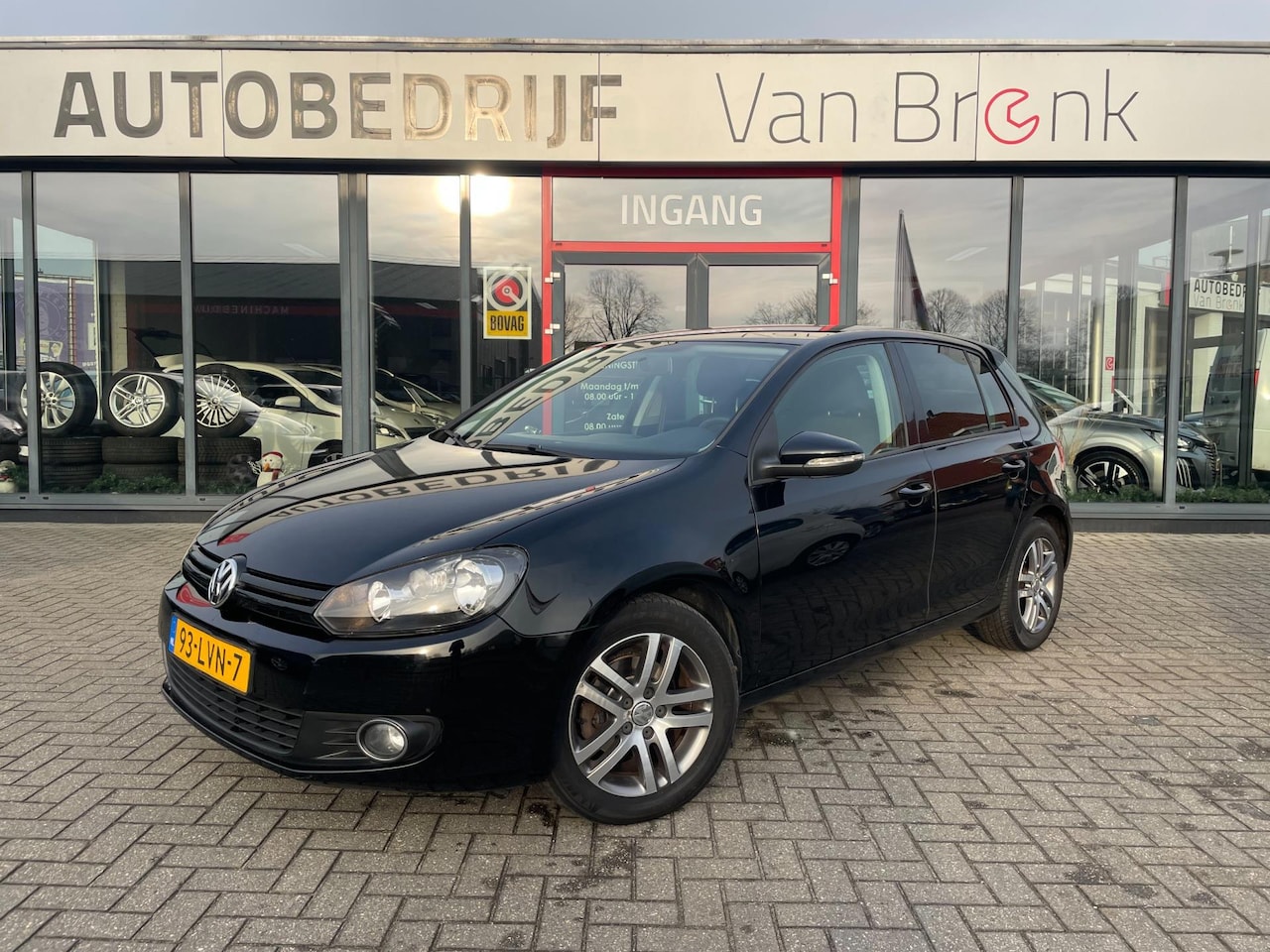 Volkswagen Golf - 1.2 TSI Tour | Trekhaak | LEES TEKST - AutoWereld.nl