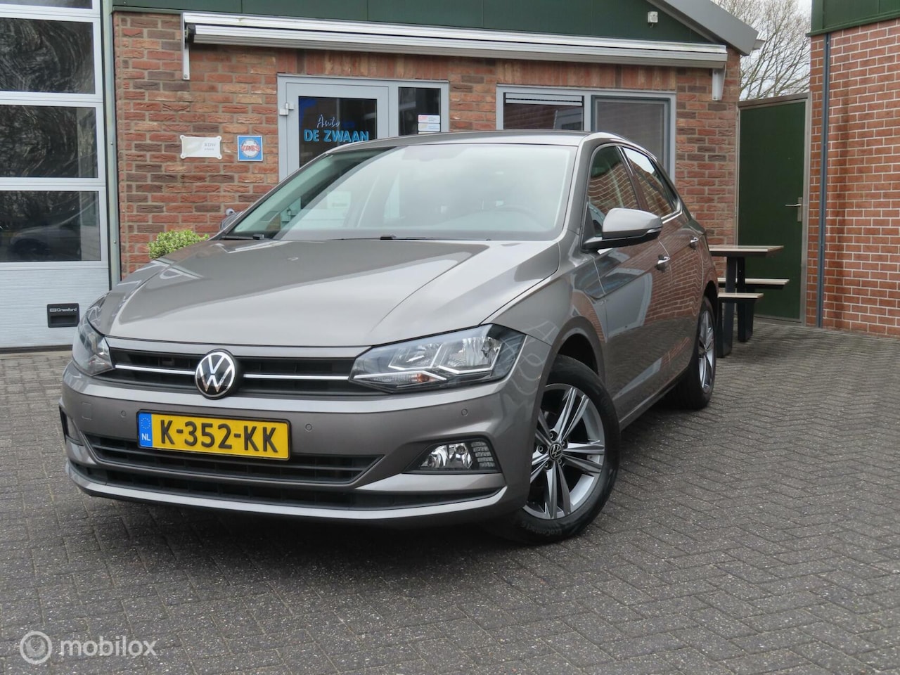 Volkswagen Polo - 1.0 TSI Comfortline Business EXE, Carplay/DAB/Clima/NAV/PDC/16 inch. - AutoWereld.nl