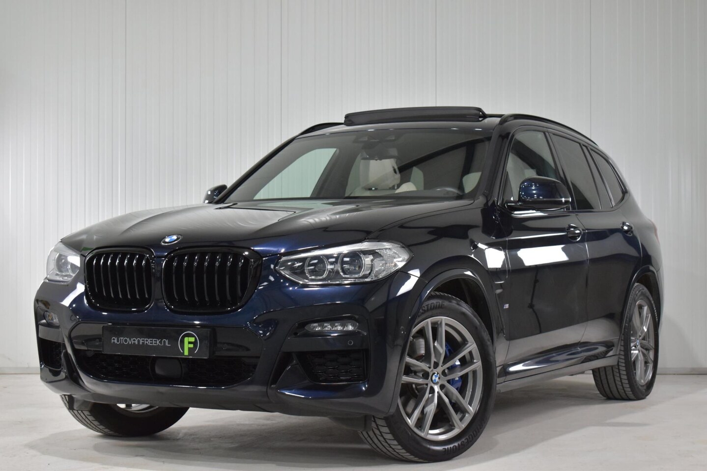 BMW X3 - XDrive30e High Executive M Sport Shadow Individual | PANO | TREKHAAK | LEDER | ACC | 1E EI - AutoWereld.nl