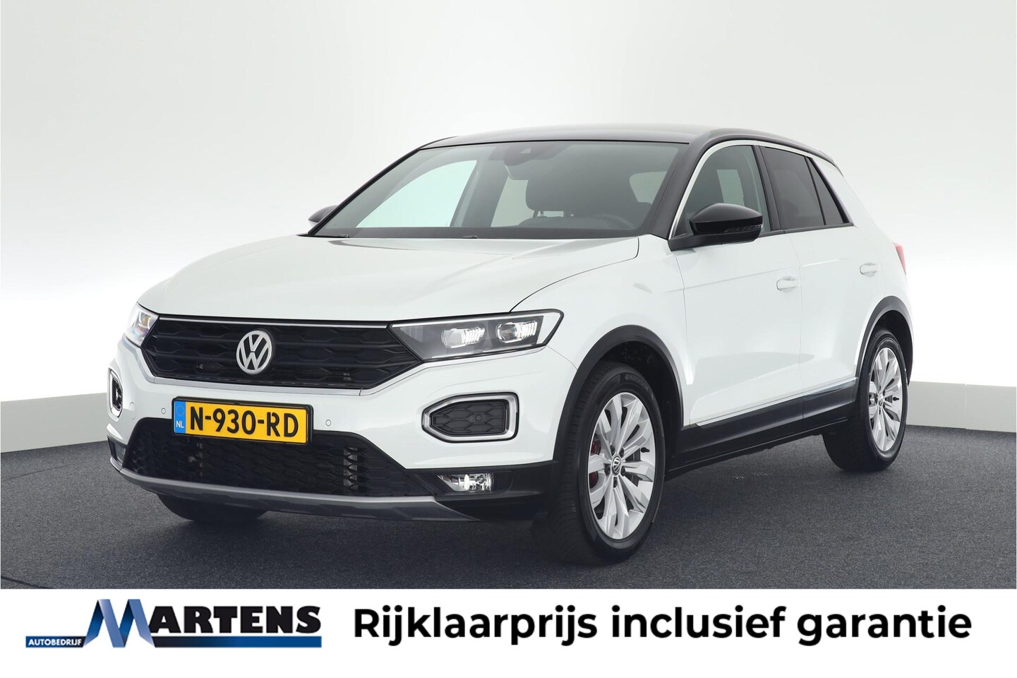 Volkswagen T-Roc - 2.0 TSI 190pk DSG 4Motion Sport Trekhaak Virtual Cockpit Stoelverwarming Led Navigatie - AutoWereld.nl