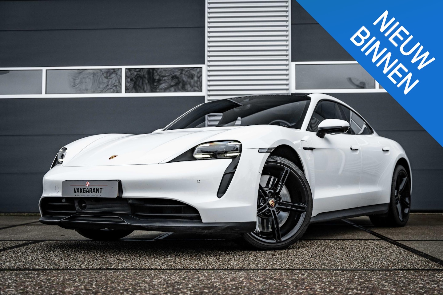 Porsche Taycan - 4S Performance 84 kWh |Vierwielbesturing | Bose |Panorama dak | ACC | PSCB |Sport-chrono-p - AutoWereld.nl