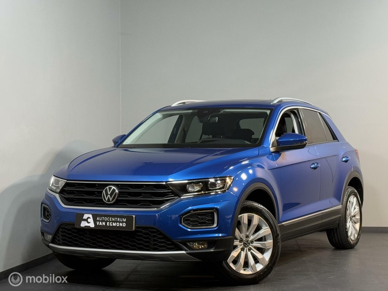 Volkswagen T-Roc - 1.5 TSI DSG Sport | PANO | CARPLAY | - AutoWereld.nl