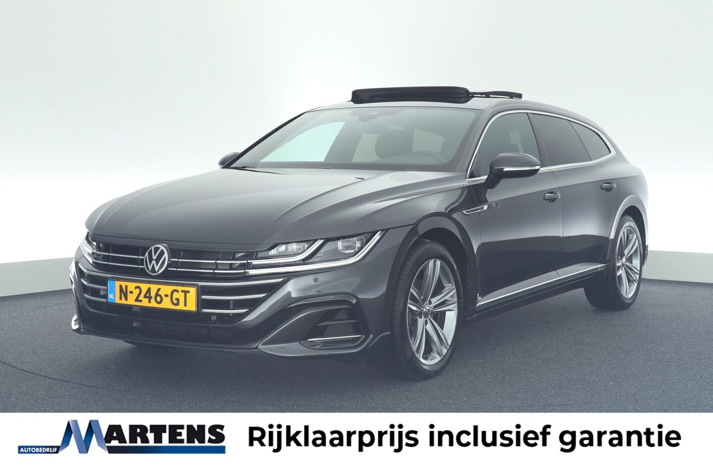 Volkswagen Arteon Shooting Brake - 1.4 TSI 218pk eHybrid R-Line Business+ Trekhaak Camera Panoramadak Stoelverwarming Virtual - AutoWereld.nl