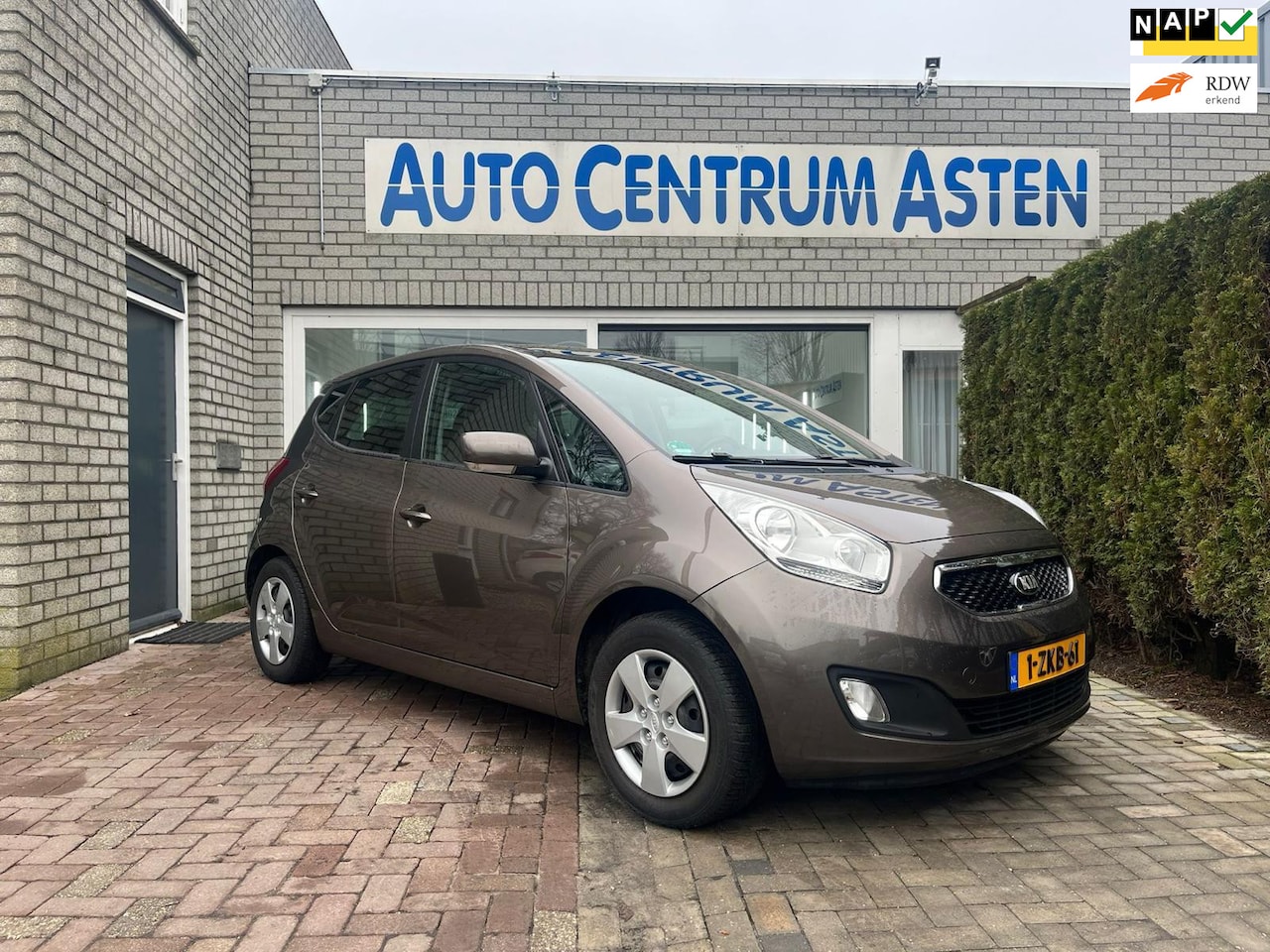 Kia Venga - 1.4 CVVT Vibe Panoramadak - AutoWereld.nl