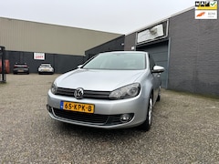 Volkswagen Golf - 1.4 TSI Highline Clima Cruise Navi LM-Wielen Trekhaak APK NAP