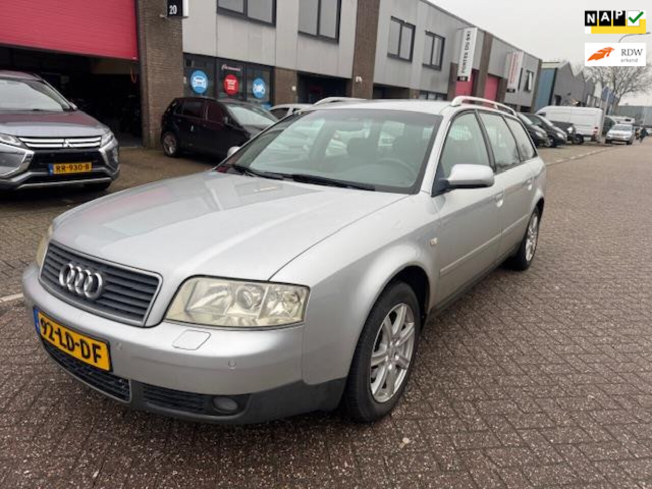 Audi A6 Avant - 2.4 2.4 - AutoWereld.nl