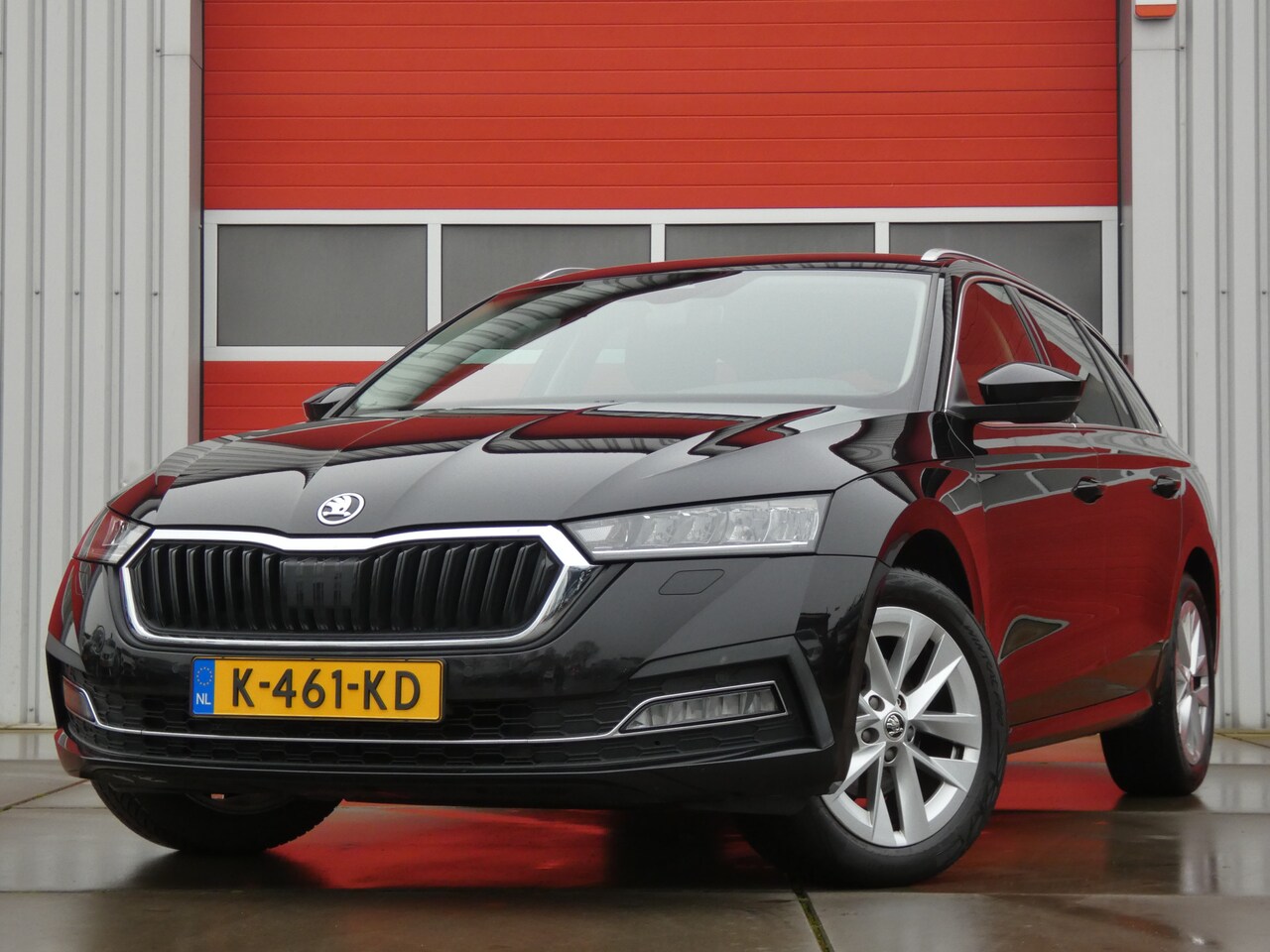 Skoda Octavia Combi - 1.0 TSI Business Edition Plus/ lage km/ zeer mooi! - AutoWereld.nl