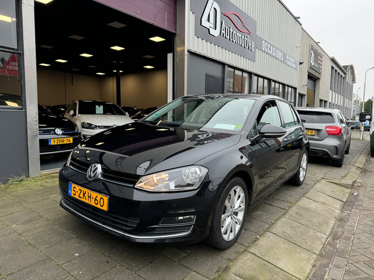 Volkswagen Golf - 1.2 TSI Highline 1.2 TSI Highline - AutoWereld.nl