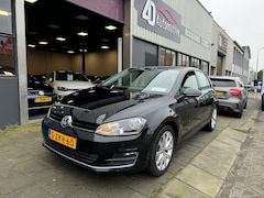 Volkswagen Golf - 1.2 TSI Highline Camera 2015 NL Nap