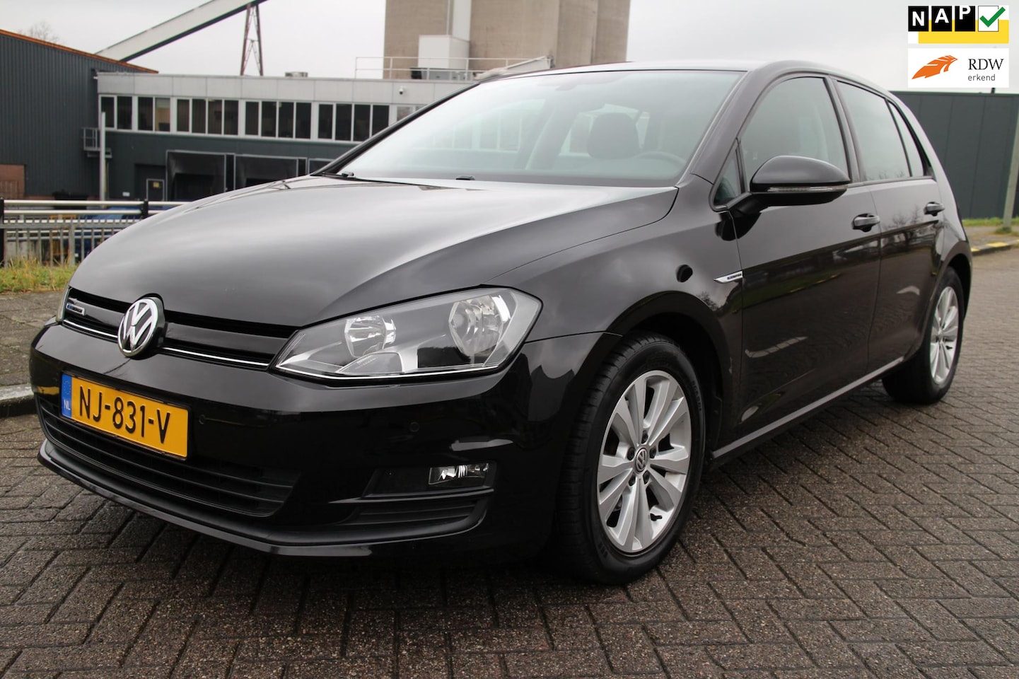 Volkswagen Golf - 1.0 TSI Comfortline 1.0 TSI Comfortline - AutoWereld.nl