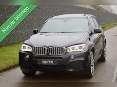 BMW X5 - 40d M Pakket | Grijs Kenteken - Comfort Stoel - Pano