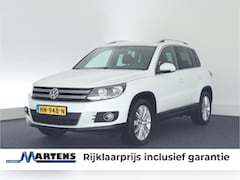 Volkswagen Tiguan - 1.4 TSI 150pk DSG Sport&Style Trekhaak Keyless Navigatie