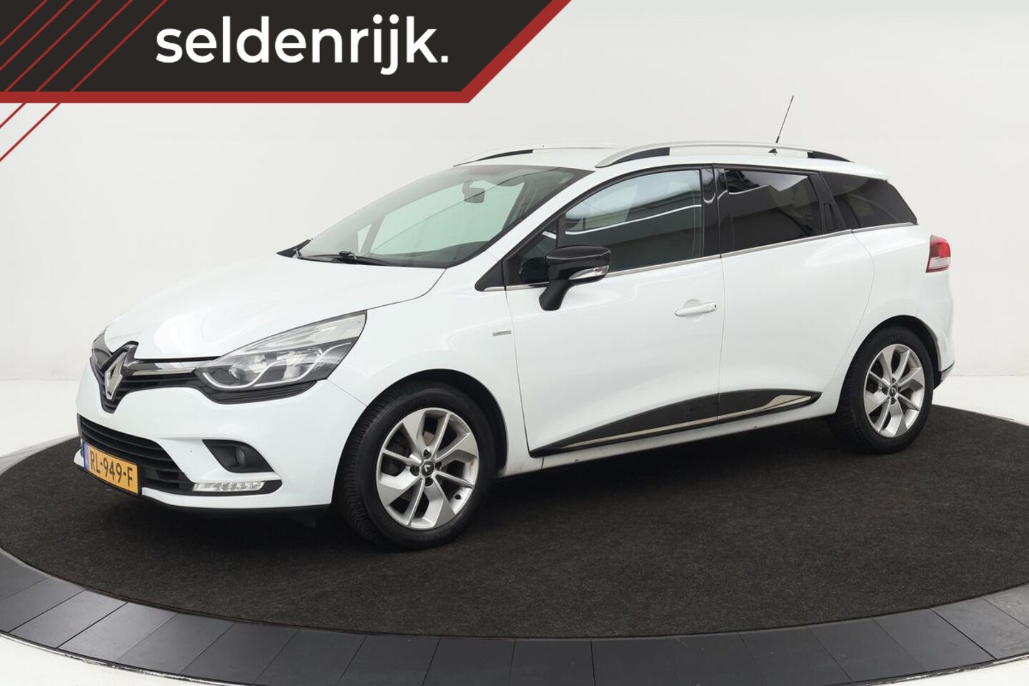 Renault Clio - 1.5 dCi Limited | Navigatie | Trekhaak | Airco | Cruise control | PDC | Bluetooth | Extra - AutoWereld.nl