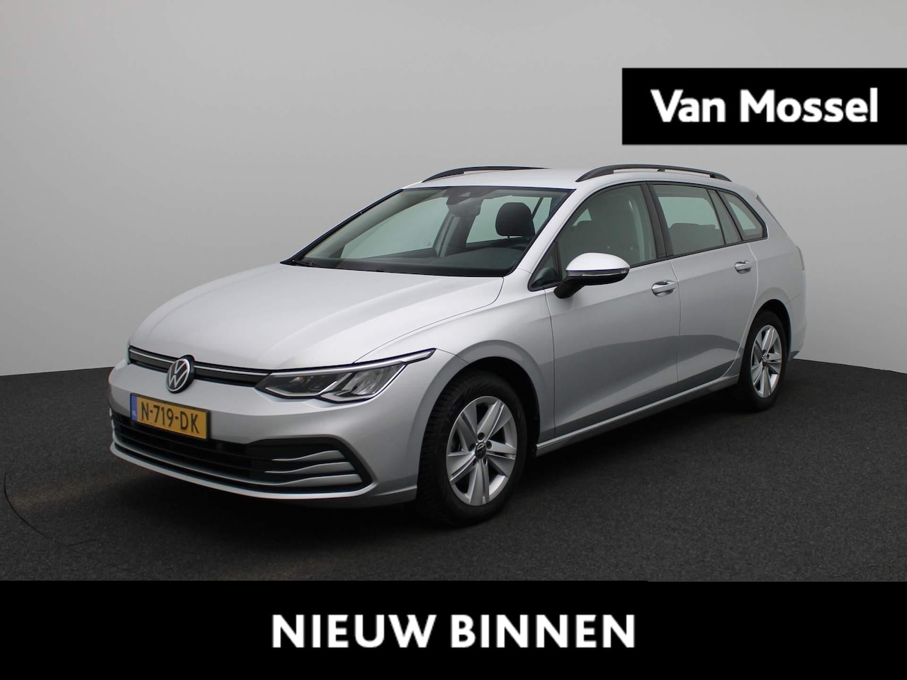 Volkswagen Golf Variant - 1.0 eTSI Life | Apple Carplay/Android Auto | Parkeersensoren | LED | - AutoWereld.nl