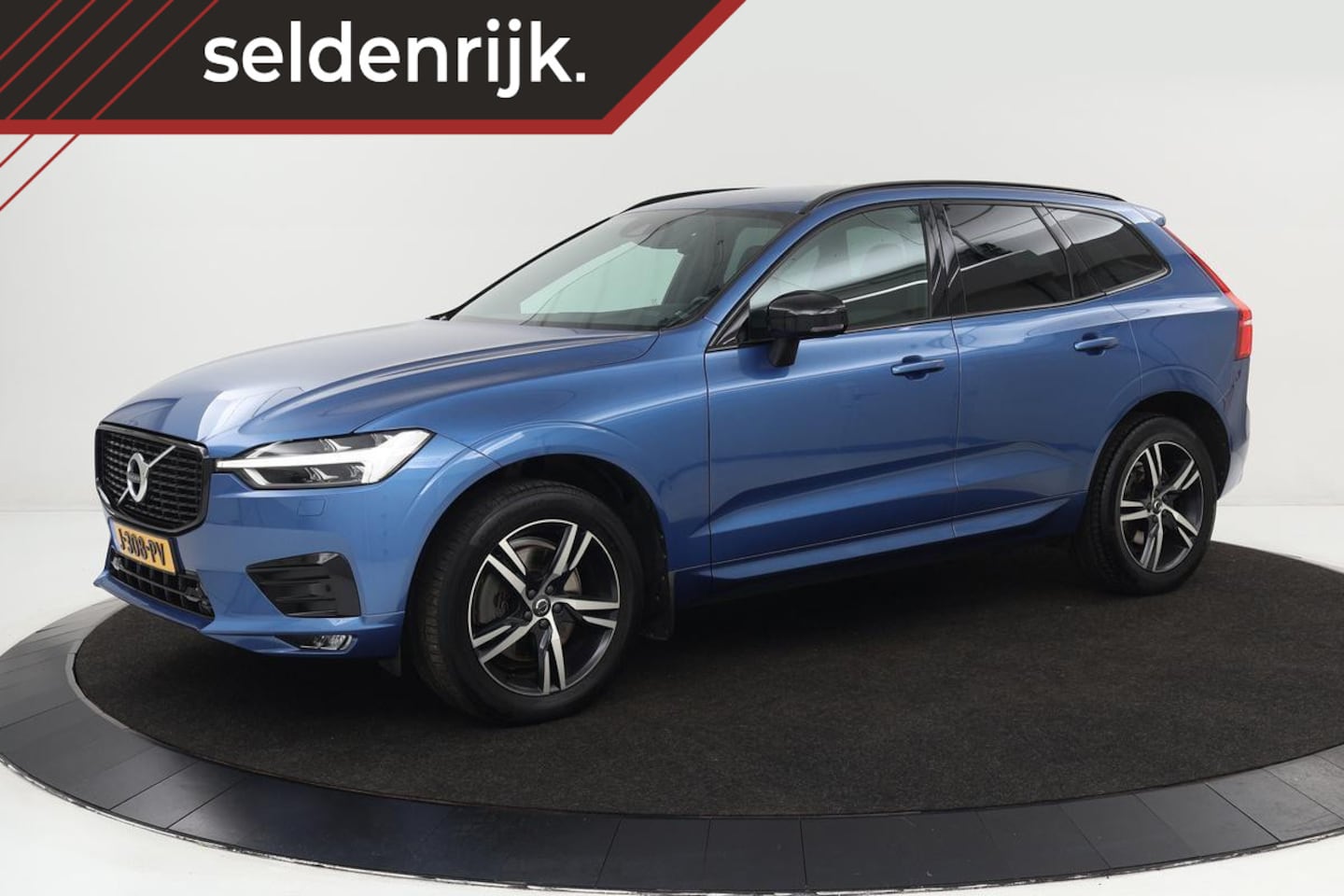 Volvo XC60 - 2.0 D4 R-Design | Adaptive cruise | Stoel & stuurverwarming | Trekhaak | Half leder | Full - AutoWereld.nl