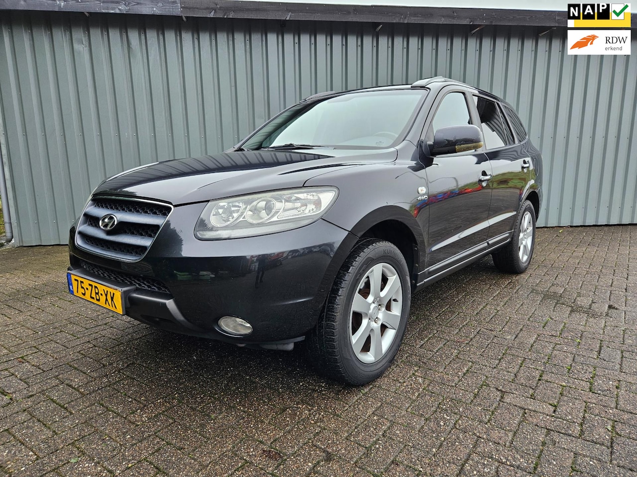 Hyundai Santa Fe - 2.2 CRDi 4WD Supreme 155pk leer lmv trekhaak 2000kg trekgewicht - AutoWereld.nl