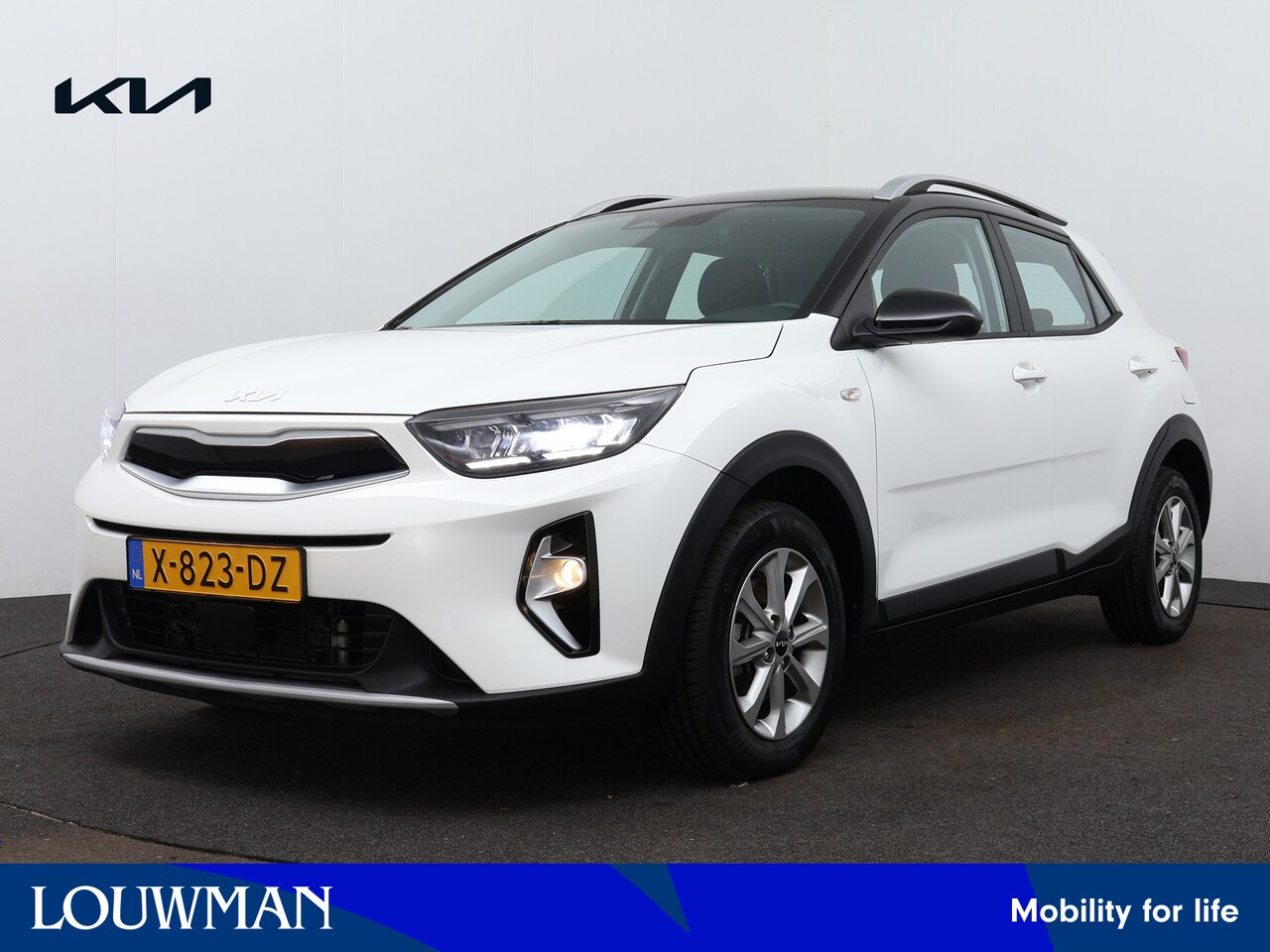 Kia Stonic - 1.0 T-GDi MHEV DynamicLine | LED Koplampen | Climate Control | Navigatie | Camera | Parkee - AutoWereld.nl