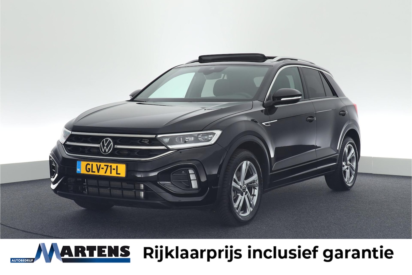 Volkswagen T-Roc - 1.5 TSI 150pk DSG R-Line Business+ Trekhaak Camera Stoelverwarming Keyless Navigatie - AutoWereld.nl