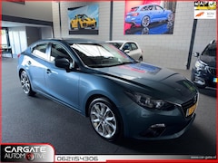 Mazda 3 - 3 2.2D Skylease