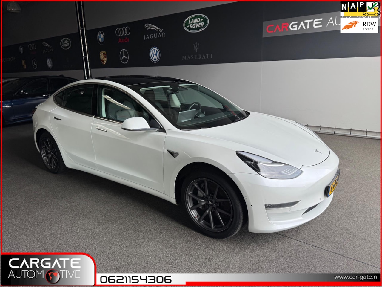 Tesla Model 3 - Long Range RWD Long Range AWD 75 kWh - AutoWereld.nl