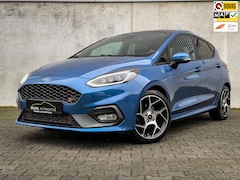 Ford Fiesta - 1.5 EcoBoost ST-3 | Panorama | Clima | Cruise | CarPlay | Metalic | PDC | 1e eigenaar |