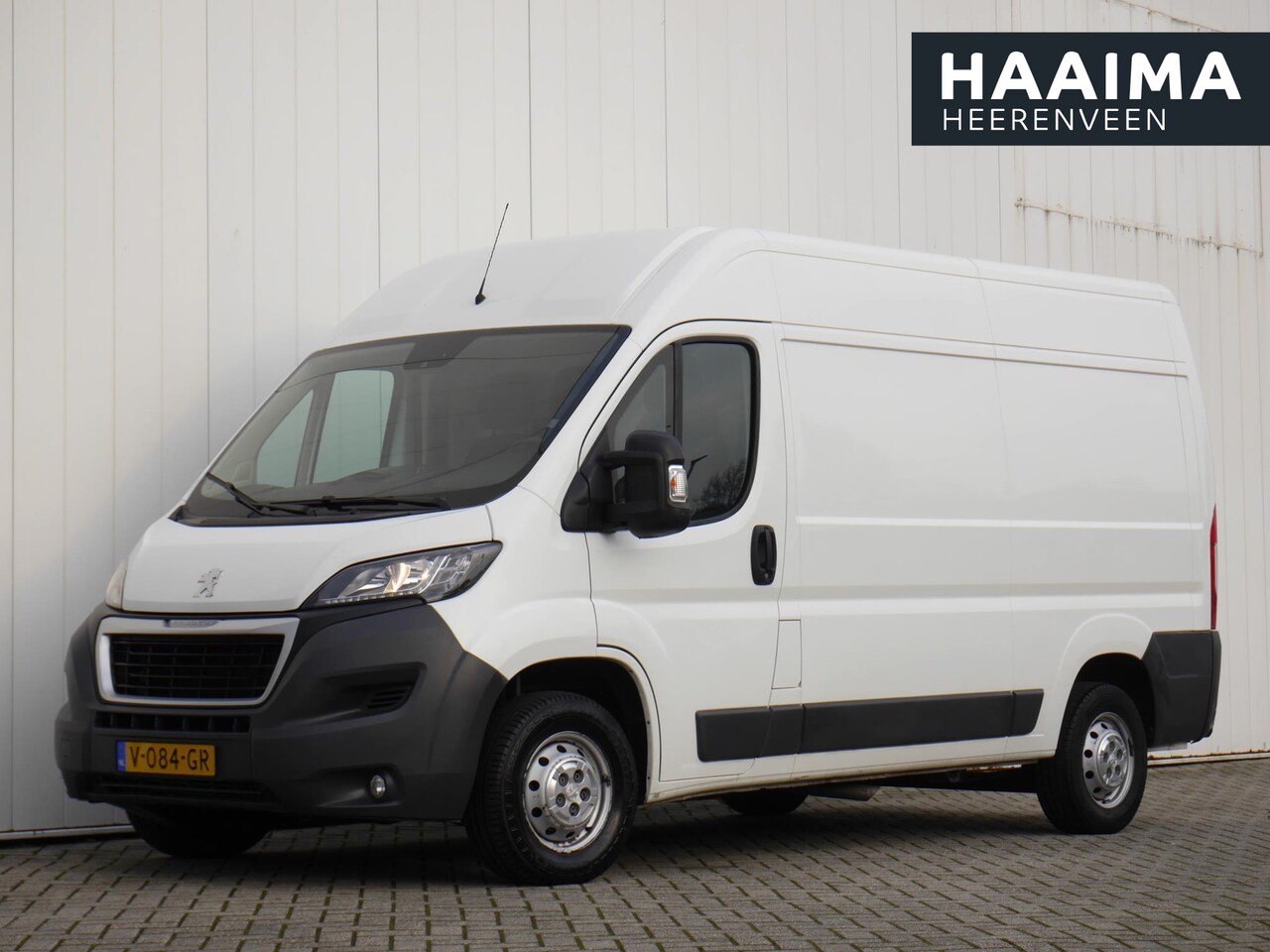 Peugeot Boxer - 333 2.0 BlueHDI L2H2 Pro | 130PK | Achteruit Rijcamera | Cruise Control | Trekhaak | Navig - AutoWereld.nl