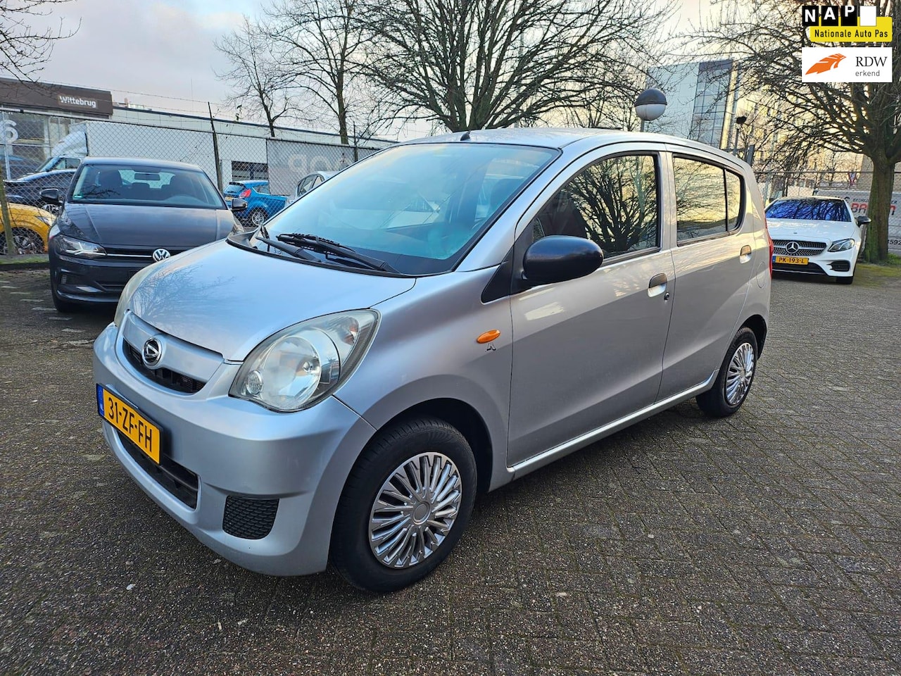 Daihatsu Cuore - 1.0 Trend* Airco* 5drs* Apk bij aflevering* Nap* - AutoWereld.nl