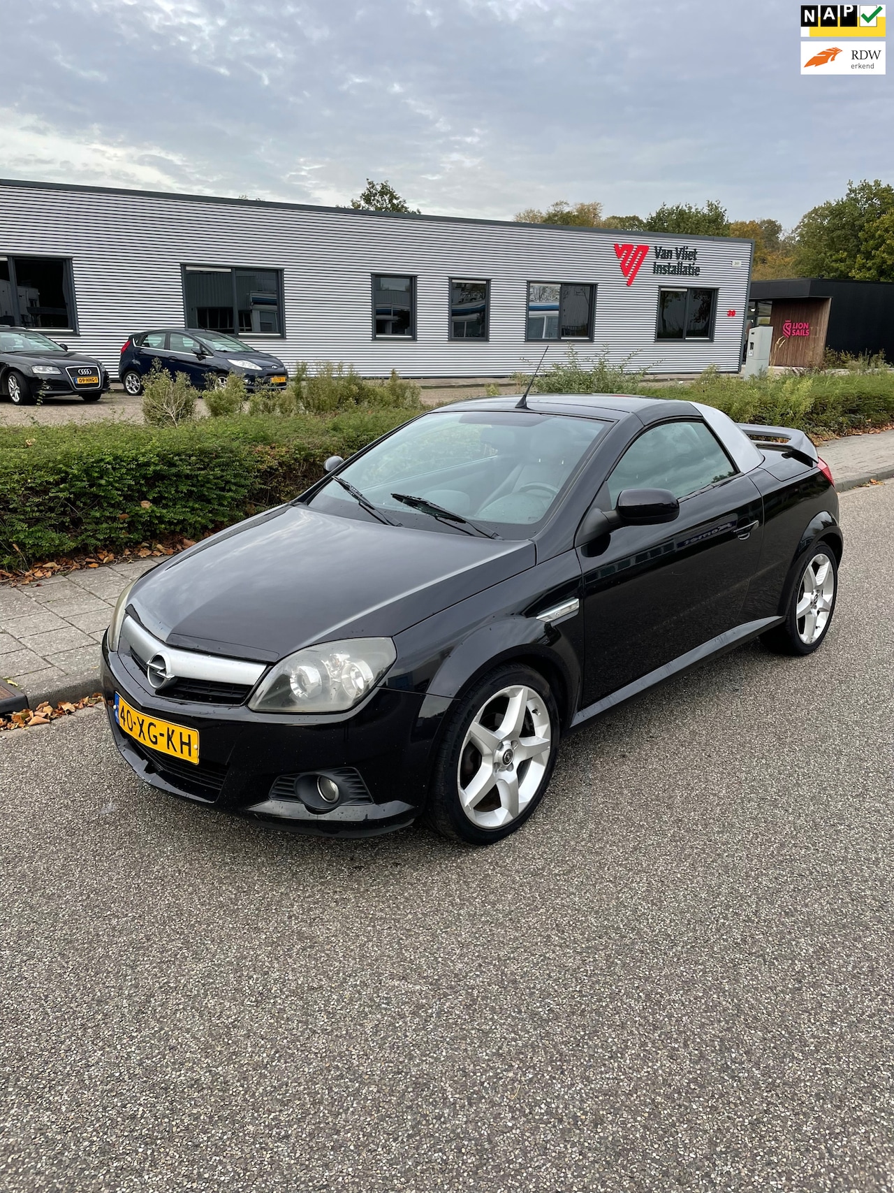 Opel Tigra TwinTop - 1.8-16V Cosmo AIRCO - AutoWereld.nl