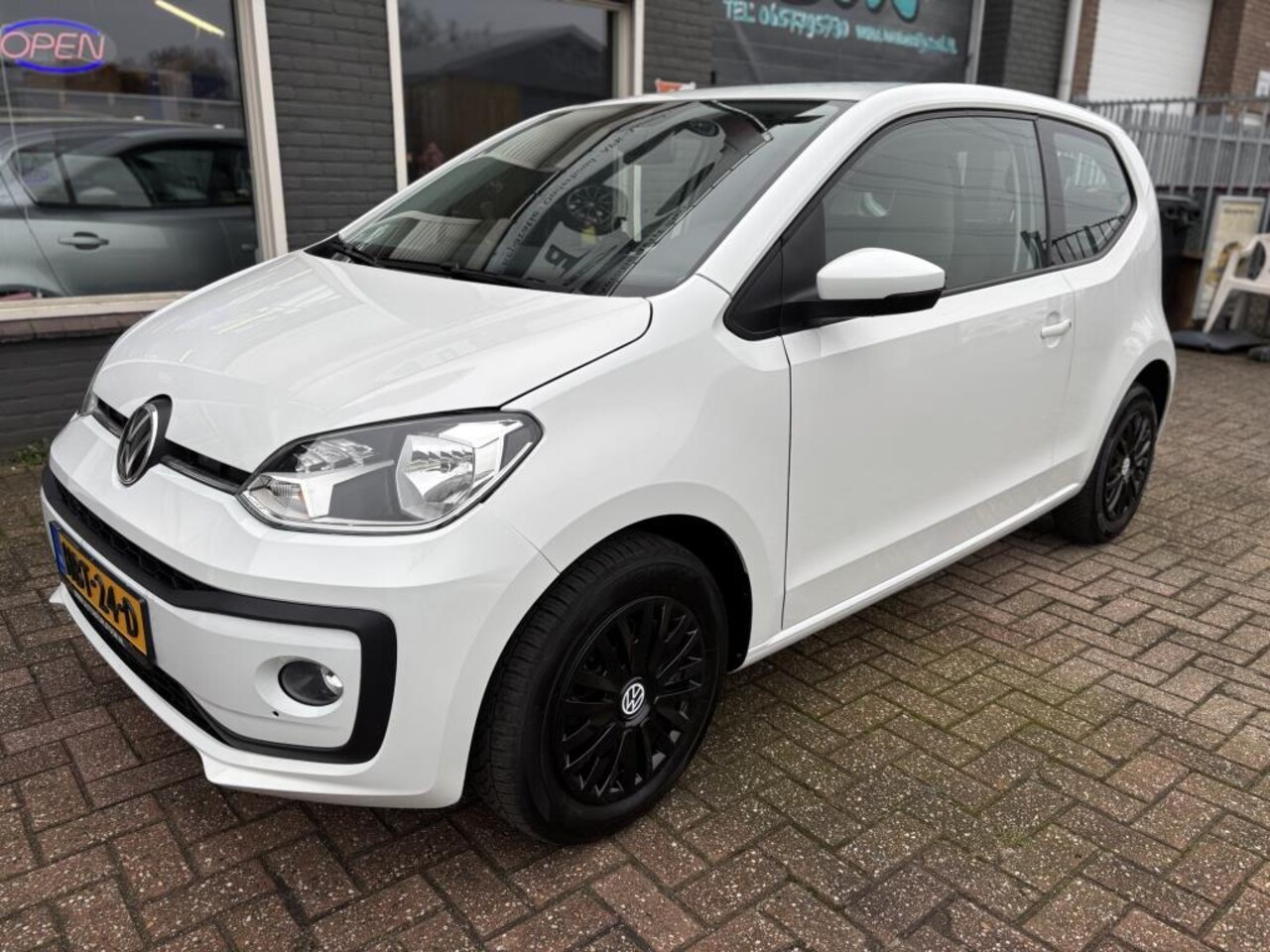 Volkswagen Up! - 1.0 1.0 - AutoWereld.nl