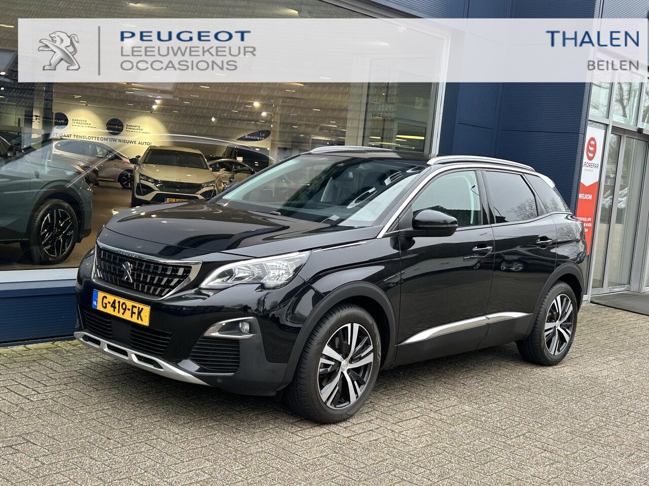 Peugeot 3008 - 1.2 Turbo 130PK Allure | All season banden | Trekhaak | Navigatie | km stand 38180 | Licht - AutoWereld.nl