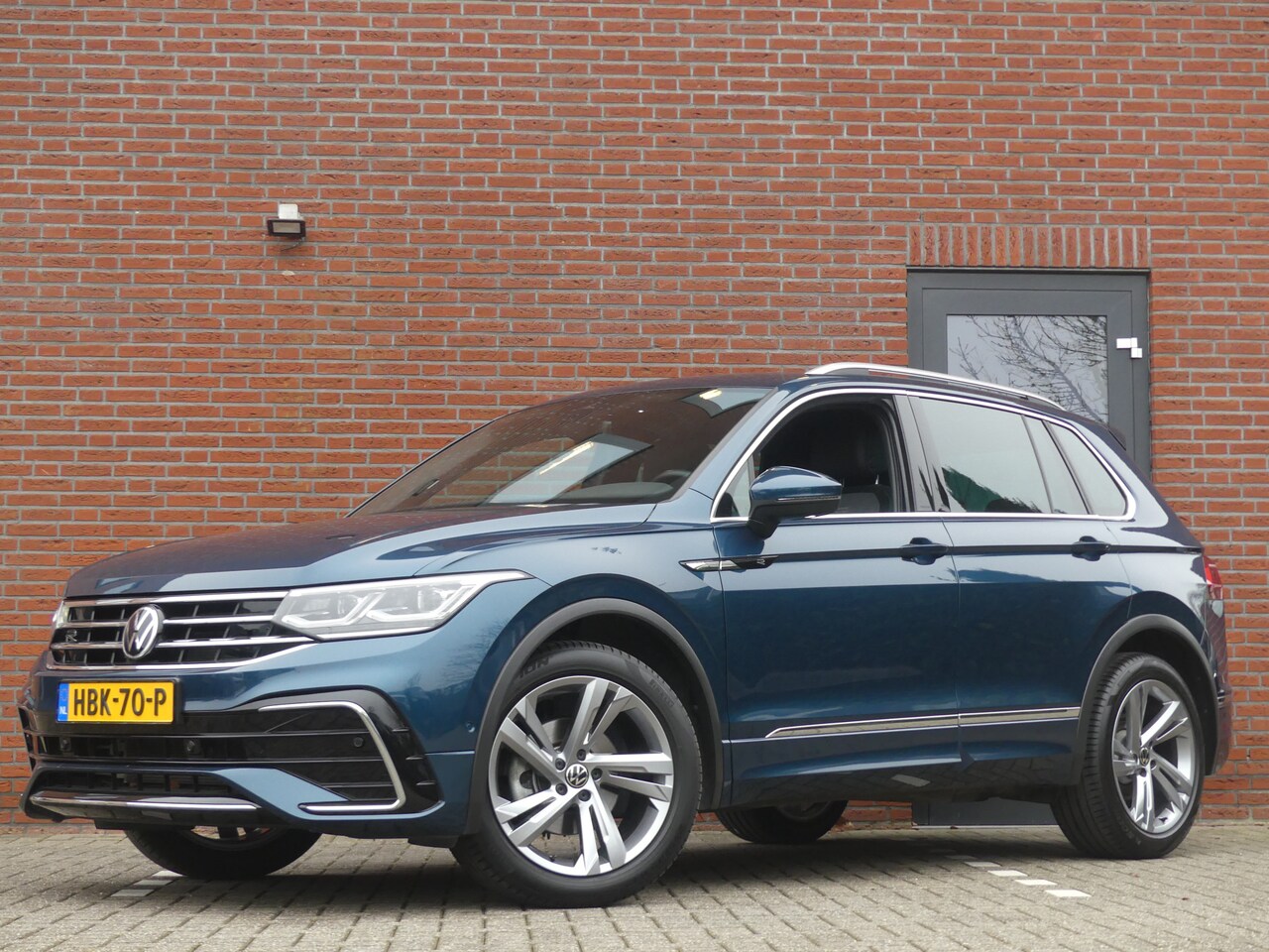 Volkswagen Tiguan - 1.5 TSI R-Line Business 1.5 TSI R-Line Business+ - AutoWereld.nl