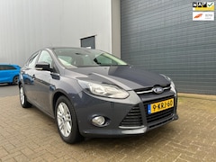 Ford Focus - 1.6 TI-VCT Titanium AUT NAVI PDC NAP