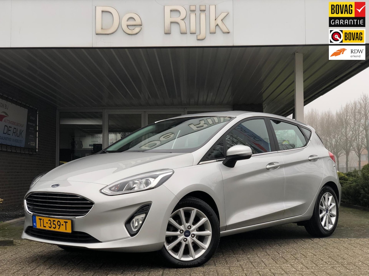 Ford Fiesta - 1.1 Trend | Airco, Carplay/Android, PDC, Verw. Voorr., DAB, Lane Assist, Trekhaak | - AutoWereld.nl